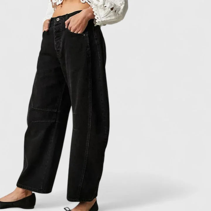 Black Women's High-Waist Barrel Leg Jeans — Sofia Denim Curved Wide-Leg - Side Pose Dark