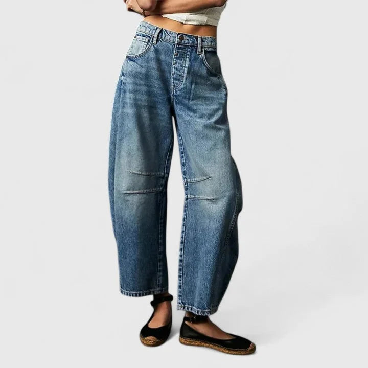 Blue Women's High-Waist Barrel Leg Jeans — Sofia Denim Curved Wide-Leg - Front Full