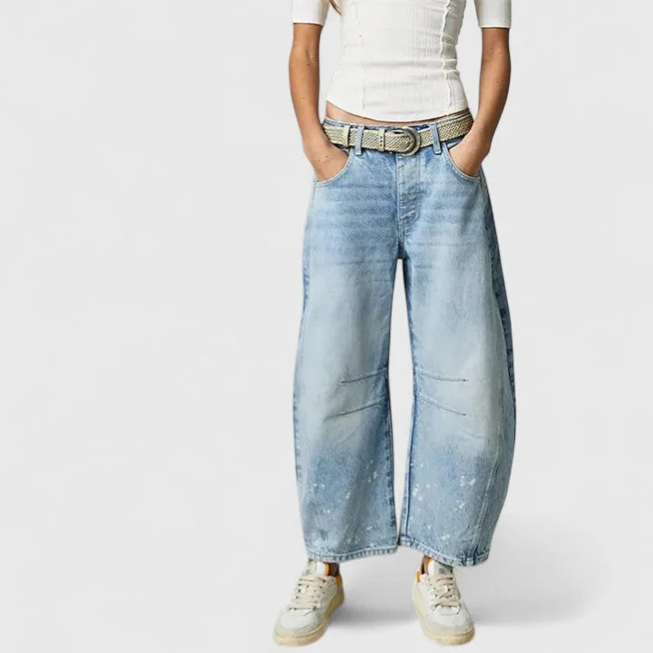 Light Blue Women's High-Waist Barrel Leg Jeans — Sofia Denim Curved Wide-Leg - Front Belted 2