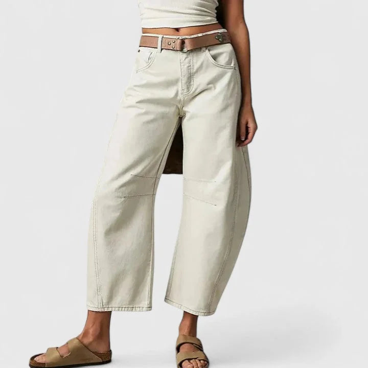 White Women's High-Waist Barrel Leg Jeans — Sofia Denim Curved Wide-Leg - Front Belted Cream