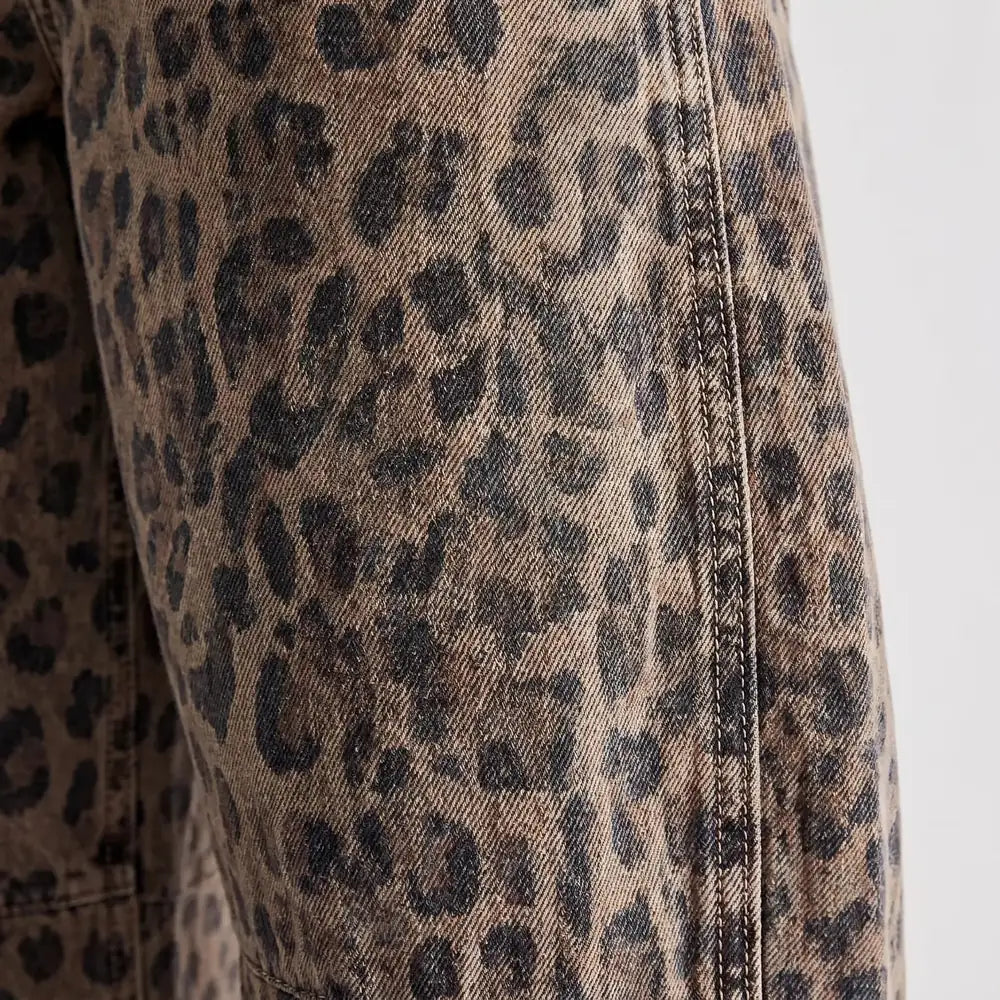 Leopard Women's Leopard Barrel Leg Jeans — Sonia Button-Front High-Waisted Relaxed - Fabric Detail