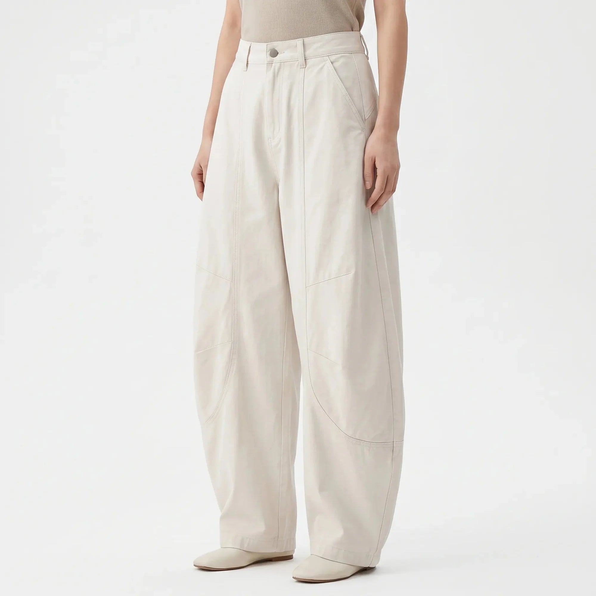 White Women's Barrel Leg Jeans — Persephone Button-Front High-Rise Wide-Leg - Side Pose