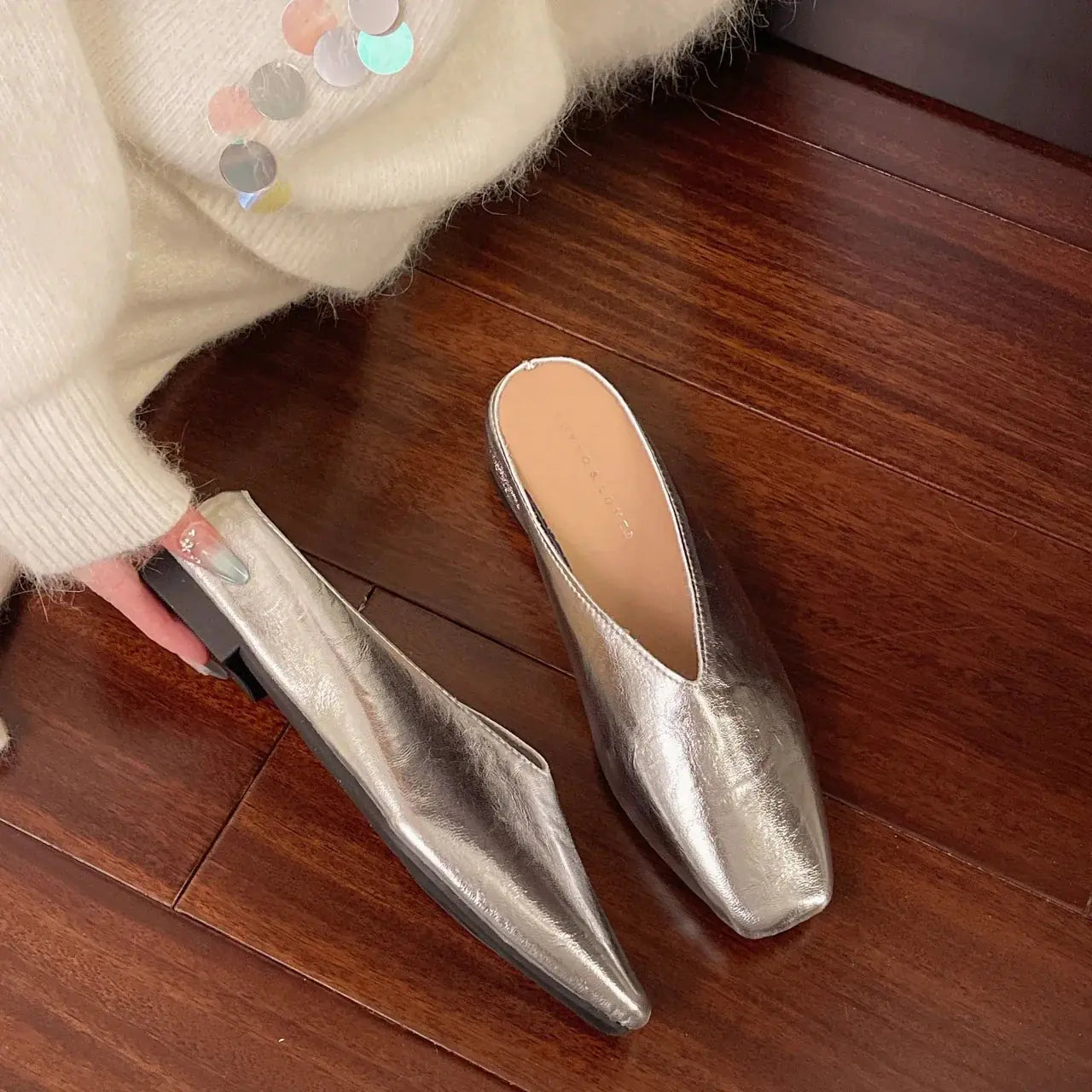 Silver Women's Square-Toe Leather Ballet Flats — Vivienne Leather V-Cut Slip-On - Flat Lay Floor
