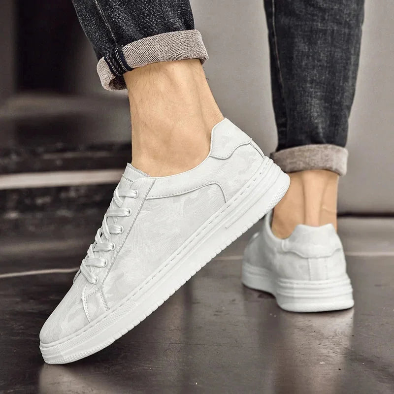 White Men's Lace-Up Camo-Textured Sneakers — Zora Cushioned Low-Top Casual - Worn Ankle