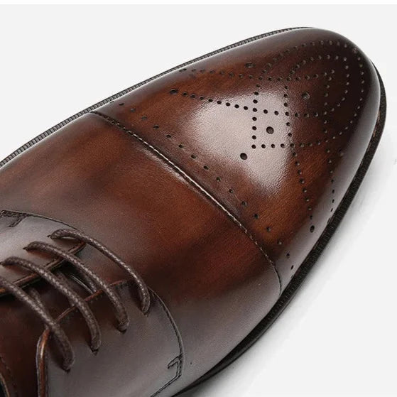 Brown Men's Classic Oxford Shoes — Noah Lace-Up Cap-Toe Brogue - Close Up Toe Detail