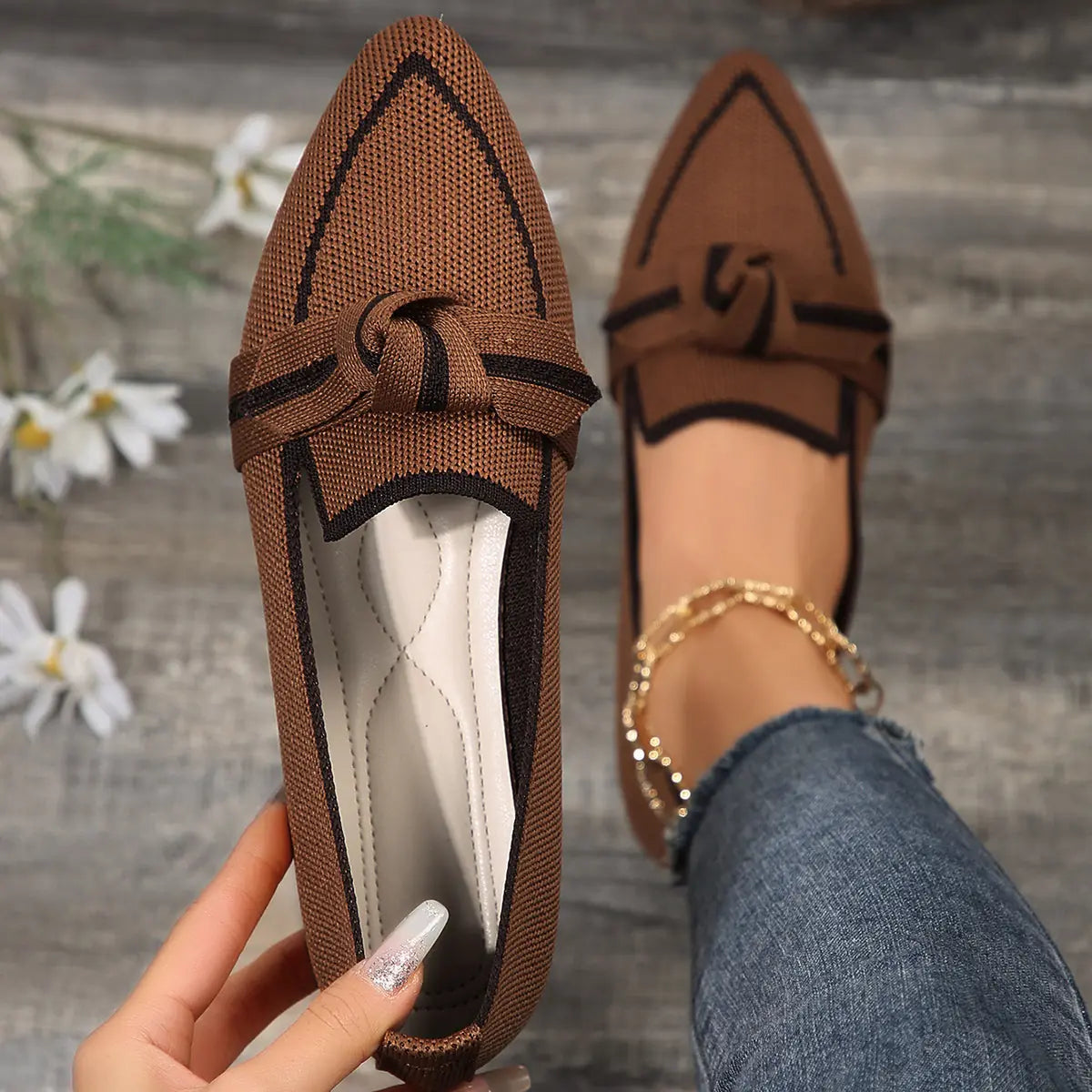 Brown Women's Pointed Toe Ballet Flats — Violet Slip-On Bow-Knot Knit - Sole Detail
